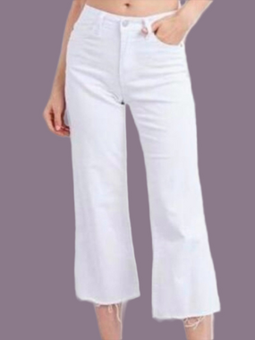 Judy Blue White denimWide-Leg frayed Cropped jeans. Women’s size 28 or 7